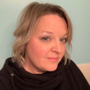 Meet your Posher, Carla